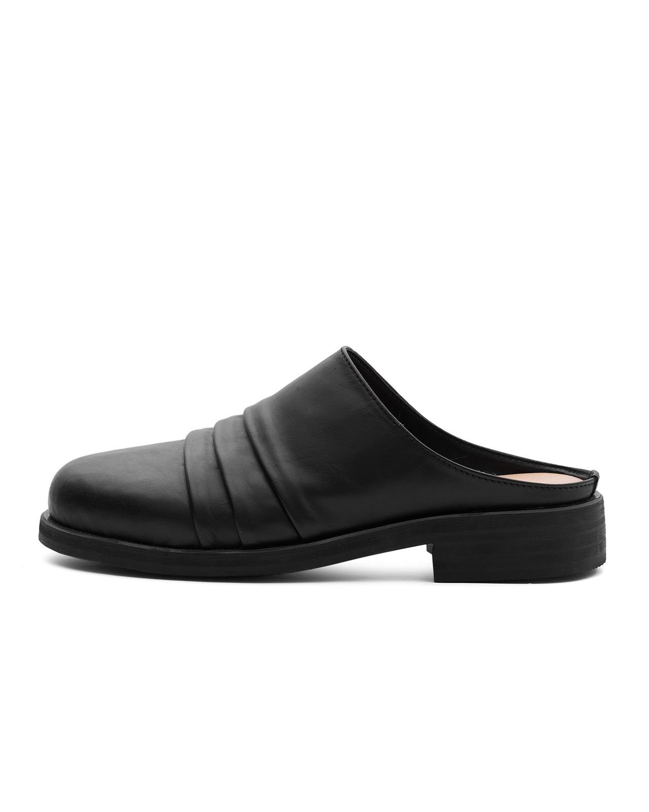 ONIONWRKS Three Fold Mule In Black | Talhar Selective